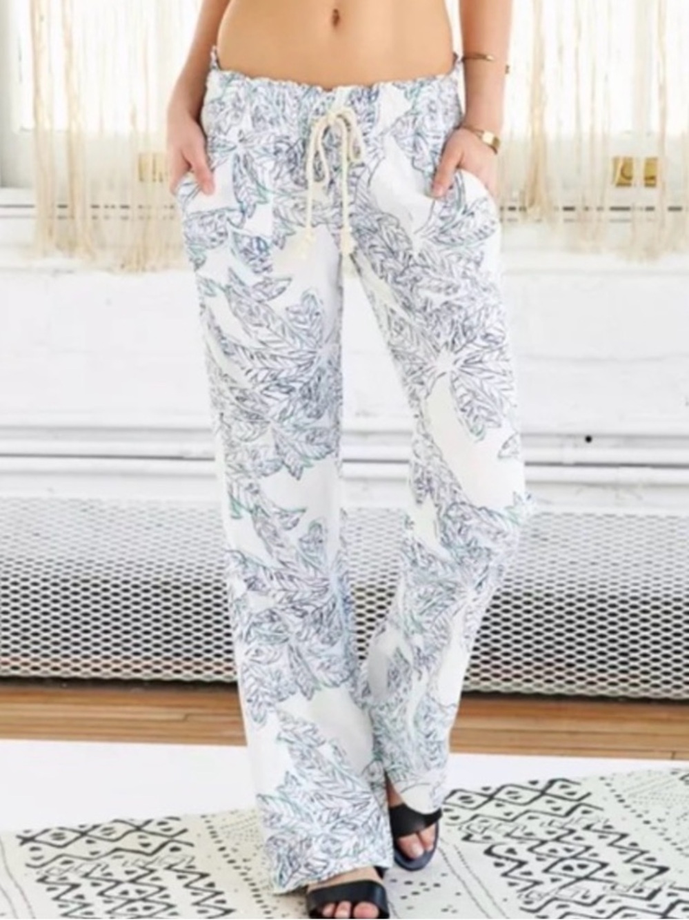 Roxy Oceanside Beach Pants Tropical Leaf Print size M